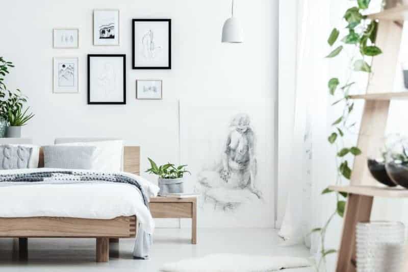 Drawing in simple bedroom